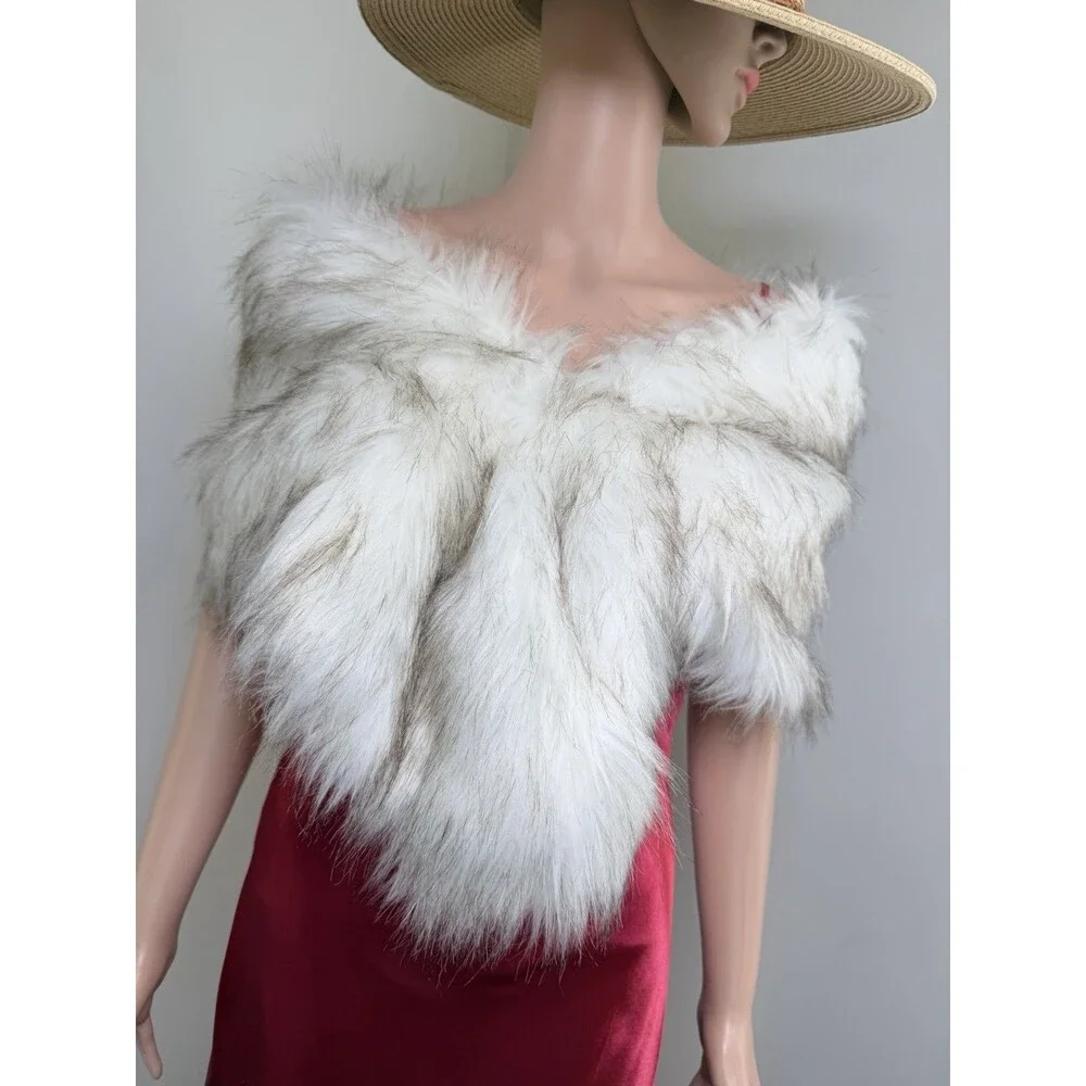 CLMMEIYUAN Ivory Faux Fur Wrap Shawl Stole Satin Lined  Wedding Bridal Shrug